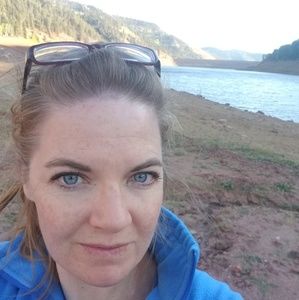 Meet your Posher, Desiree